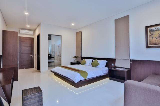 The Arnaya Villa Kuta  Phòng bức ảnh