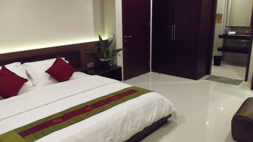 The Arnaya Villa Kuta  Phòng bức ảnh