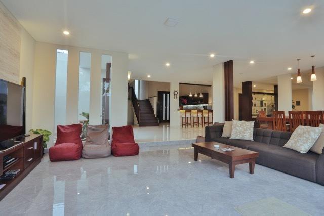 The Arnaya Villa Kuta  Ngoại thất bức ảnh