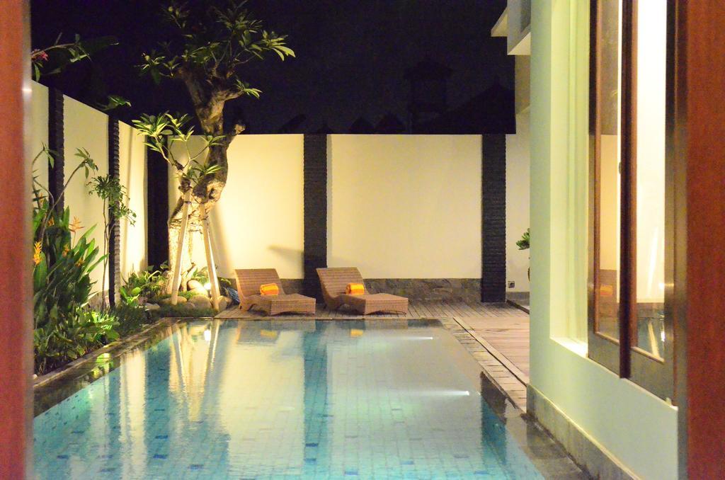 The Arnaya Villa Kuta  Phòng bức ảnh