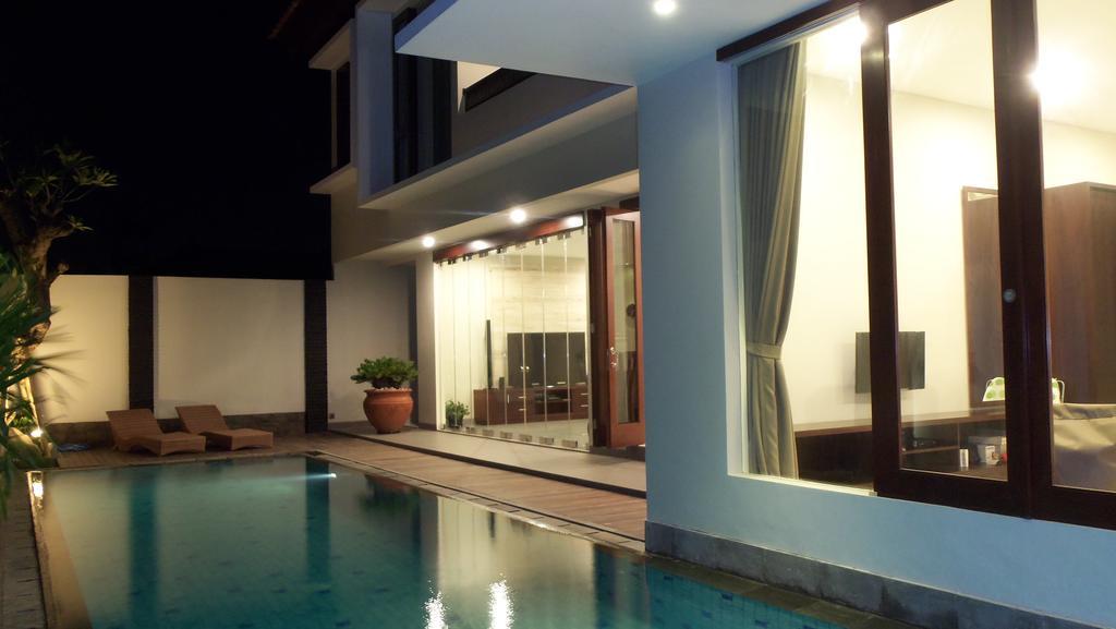 The Arnaya Villa Kuta  Phòng bức ảnh