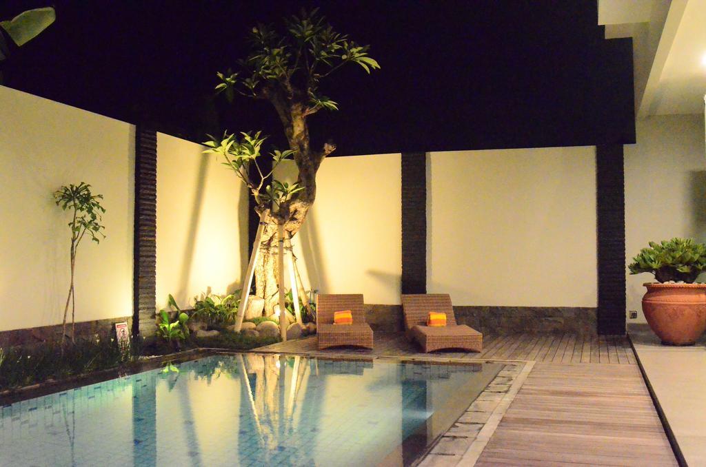 The Arnaya Villa Kuta  Phòng bức ảnh